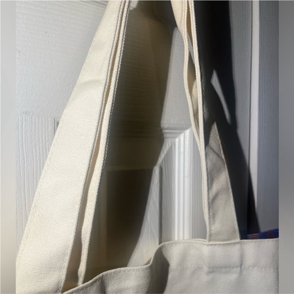 Louis Vuitton Tote Bag with Graphic Design - Picture 3 of 4